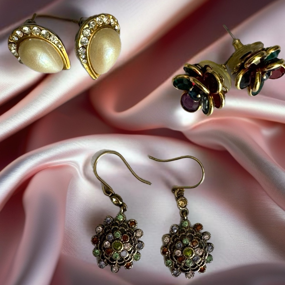 💎Elegant Gold and Pearl Earrings Set